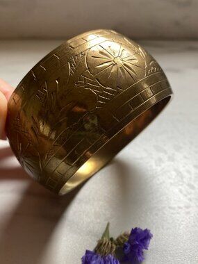Vintage Brass Floral Etched Curved Wall Shelf | Hollywood Regency | Boho
